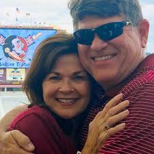 How to get in touch with Cheryl Salter from Bermuda?