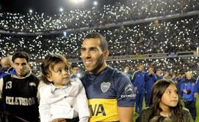 The boca juniors star played for the argentine senior team for a. Carlos Tevez Polemico Si A Lito No Lo Llevo Al Barrio A Que Le Den Un Par De Cachetazos Esta Ahi De Doblar La Muneca Infoveloz Com