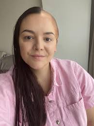 hello everyone. I would like a different haircut. can you help me with my  choice and give me a new haircut please. thank you ❤️