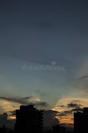 Il mondo di sky con serie tv, sport, cinema & news. Sunset Sky Clouds Blocking Light And Creating Beautiful Light Cast In The Sky Stock Image Image Of Nature Building 108078621