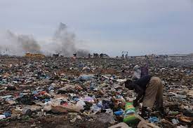 The necessary actions need be taken to integrate the solid waste storage facility that is very close to the city, and to nature. The Rich World S Electronic Waste Dumped In Ghana Bloomberg