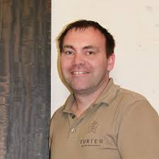 Über uns: Schreinerarbeit und Möbelherstellung, Handwerk und Technik