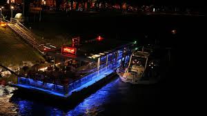 .sakog club salsach inselbar salzach insel salzach insel bar salzachhalle salzachhalle laufen salzberghalle hallein salzburg salzburg. Noch Ein Bild Von Meinem Salzburg Nachtausflug Die Salzach Insel Bar In Salzburg Stadt Schone Heimat Fotoblog Sn At