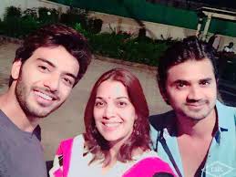 Jana Na Dil Se Door Vikram Singh Chauhan Shivani Surve Shashank Vyas Bond On The Sets Filmibeat Discover the wonders of the likee. jana na dil se door vikram singh