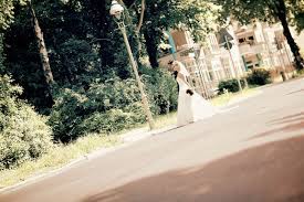 Unnachahmlich, leichte und komfortable brautkleider begeistern in femininen silhouetten. Unsere Brautkleider Mari Mes Webseite