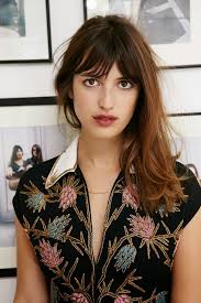 Get inspired and informed with our huge list of 23 different hairstyles for women. Trendy Hair Style Soft Hair Beeeaaaaddddded Jeanne Damas Youfashion Net Leading Fashion Lifestyle Magazine
