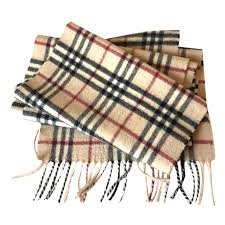 Nous avons sélectionné pour vous des produits de qualité, adaptés à toutes. Echarpes Homme Burberry Echarpe Homme Cachemire Laine Multicolore Ref 72528 Joli Closet