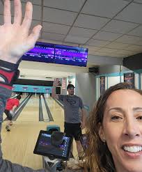 Don't miss Dan Higgins 🙋‍♀️🙋‍♂️ Dan's leaving tonight for the Sr Masters  in Vegas🥳 Good luck‼️May all your spares be as easy as the 5 pin😉