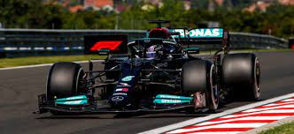 Lewis the great a fait une autre course stellaire et prodigieuse pour un podium après une immense bite de son équipe. Tsw2w Ssk6dlsm
