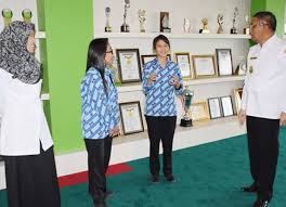 Check spelling or type a new query. 2 Siswi Smpn 1 Pontianak Duta Indonesia Di Ajang Asean 3 Acgs Beijing Suarapemredkalbar Com