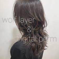 アラフィフの髪型はボリュームがポイント 若く見える素敵なヘアスタイルをご紹介 folk ヘアセット ロング 髪型 レディース パーマヘア