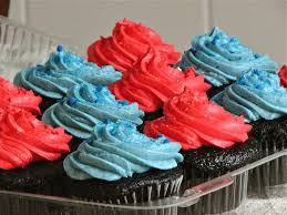 It wouldn't take long to put together and is perfect for thomas or train fans. Thomas Train 2nd Birthday Cupcakes Delectably Mine