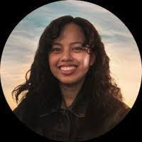 Stacey Dizon's Instagram, Twitter & Facebook