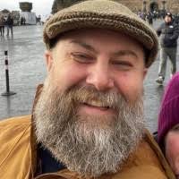 1600+ Profile mit dem Suchbegriff „Benjamin Hall“