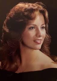 Cheryl Forand's Instagram, Twitter & Facebook