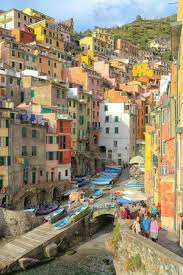 Richiedi informazioni e prenota la tua vacanza o weekend tra 1.1632 annunci su casevacanza.it. The Rose House 3rd From The Left Is Case Vacanze Scorci Di Mare Oom Picture Of Scorci Di Mare Riomaggiore Tripadvisor