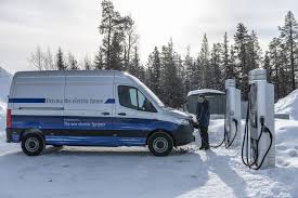 Mercedes Benz Is Bringing An Electric Sprinter To The U S Mercedes Benz Mercedes Van