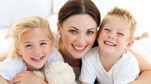 Sürekli annesiyle oynayan çocuk, asosyal oluyor