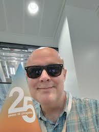 abcam is celebrating its 25 years anniversary this year and as the sun is  shining I thought I'd take the opportunity to celebrate by wearing my new  abcam sunglasses (thanks abcam!) To