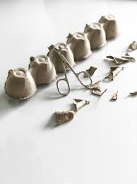 Toilettenpapierrollen lassen sich leider nicht wirklich vermeiden. Basteln Mit Eierkarton Raupe Diy Weitere Upcycling Ideen Fur Kinder