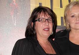 En france , la série a été diffusée du 22 mars 2003 au 18 avril 2010 sur tf1 , elle est régulièrement rediffusée sur tmc (et l'était sur tv breizh) ; Annie Gregorio Et Son Fils Michael Francais Nouveau Aujourd Hui