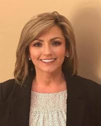 Leslie Knickerbocker's Instagram, Twitter & Facebook