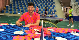 Oktober läuft in china die saison der wahrscheinlich stärksten liga der welt, der chinese super league. Dimitrij Ovtcharov So Was Erlebt Man In Europa Nie Buntes Panorama Mytischtennis De