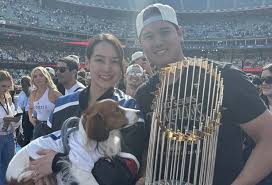 Shohei Otani and Mamiko Tanaka, the two most successful couples in love and  career, top the list of "Ideal Couples" - VOCO News｜Global Chinese Instant  News and Information Network