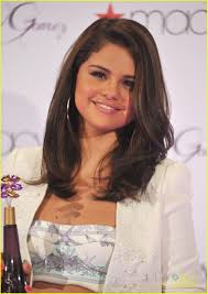 Selena Gomez Shes Soo Pretty Selena Gomez Haircut Selena Gomez Hair Medium Hair Styles