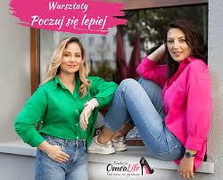 ピタパン×デカ尻『盗撮ならではの臨場感!興奮します!』ピタパン＆デカ尻olたちの突き出し＆パンチラ盗撮動画! マンチェスター - デカ 尻 盗撮