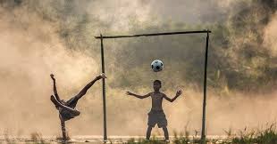 Pemain yang bertugas menutup daerah kosong saat membendung adalah. Kumpuan Soal Soal Olahraga Dan Kunci Jawaban Part 5 Essay Taufik Hidayat