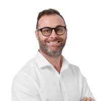 Gary Bloxham's Instagram, Twitter & Facebook