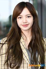 Blackpink facts and ideal types blackpink (블랙핑크) lisa facts: Lisa Blackpink Spotted At The Airport With No Bang