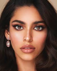 Pin By Artista On References In 2021 Light Makeup Looks Makeup Inspiration Bridal Makeup