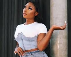 If there's anything megan thee stallion loves, it's makeup (and, ok, music). Megan Thee Stallion 35 Facts About The Body Rapper You Need To Know Popbuzz