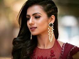 Metoo In Sandalwood Karnataka Hc To Hear Sruthi Hariharan S Petition Next Week Oneindia News Currently, she is working in kannada movies.