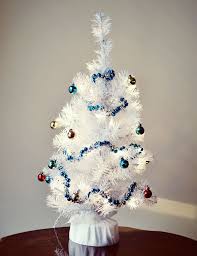 I M Dreaming Of A White Christmas Tree Bre Pea Mini Christmas Tree Decorations Mini White Christmas Tree Mini Christmas Tree