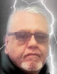 Ernest Simard's Instagram, Facebook & TikTok