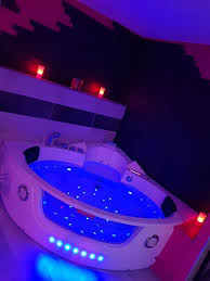 Bed and breakfast suite luxe avec sauna et jacuzzi privée is ideally located on 140 ancien chemin de berre in lambesc in 1.3 km from the centre. Spa Alsace Desirs Spa Reservation Gratuite Spassngo