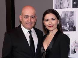 Sara barradas and josé raposo have been married for 9 years. Sara Barradas Surpreende Com Foto Ao Lado Da Mae Veja Aqui