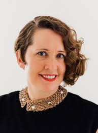 Robin Roche's Instagram, Twitter & Facebook