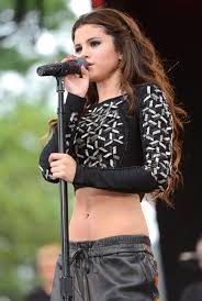 Selena Gomez Old 1903 2869829 Hqcelebrity Org High Quality Celebrity Pictures Selena Gomez Concierto Selena Gomez 2013 Selena Person in photo must be 18+. pinterest