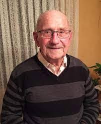 Leon Schell's Instagram, Twitter & Facebook