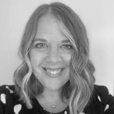 Tess Goodwin's Instagram, Twitter & Facebook