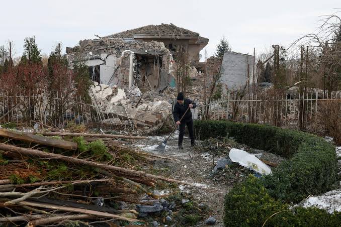 Russia hits Ukraine energy infrastructure with major missile, drone strikes,  Kyiv says | Reuters