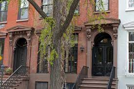 Полное имя — уильям генри косби младший (william henry cosby, jr.). Iconic Locations From Movies And Tv Shows Set In Nyc