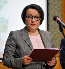 Odpoczywajcie, nabierajcie siły i wracajcie do nas szybko, tzn. Koniec Gimnazjow Wracaja Osmioletnia Podstawowka I Czteroletnie Liceum Wideo Dziennik Polski