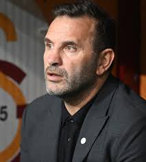 Okan Buruk: "Tam kadro olunca bizim için işler daha da kolaylaşacak. Çünkü  bazı bölgelerde fazla altnernatifimiz yok. Kaan Ayhan uzun zamandır sakat  sakat oynuyor. Maçları tamamlamakta bazen zorlanıyor. Üst üste maçlar  oynuyoruz.