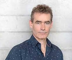 Julian Messer's Instagram, Twitter & Facebook