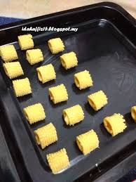 Ada banyak varian tart nenas, seperti resepi tart nenas bunga, resepi tart nenas sukatan cawan cara buat tart nenas paling sedap, lembut dan simple. Resepi Tart Nenas Kiub Azlina Ina Dunia Belajar